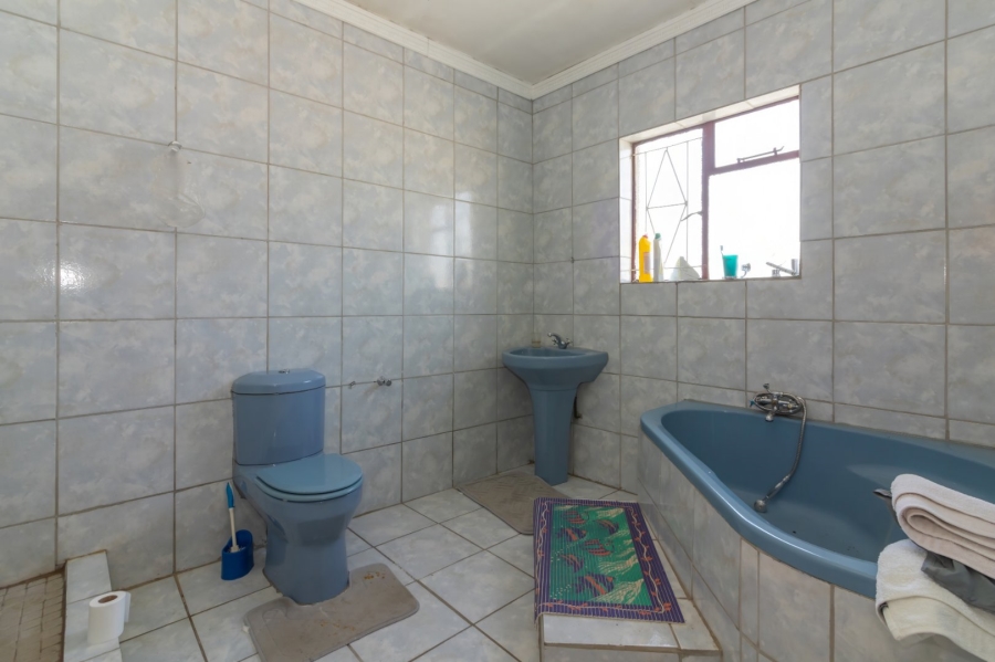4 Bedroom Property for Sale in Maokeng Free State